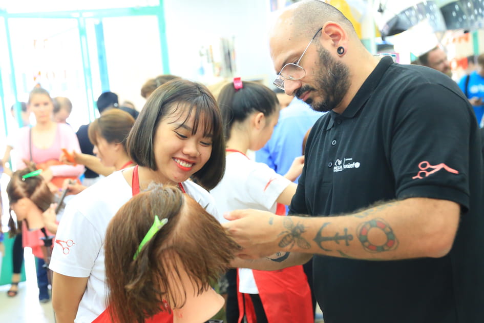 Luciano Canete avec un apprenti