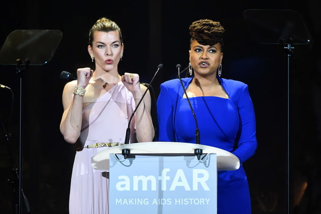 Milla Jovovich, motiv&eacute;e au gala de l'amfAR