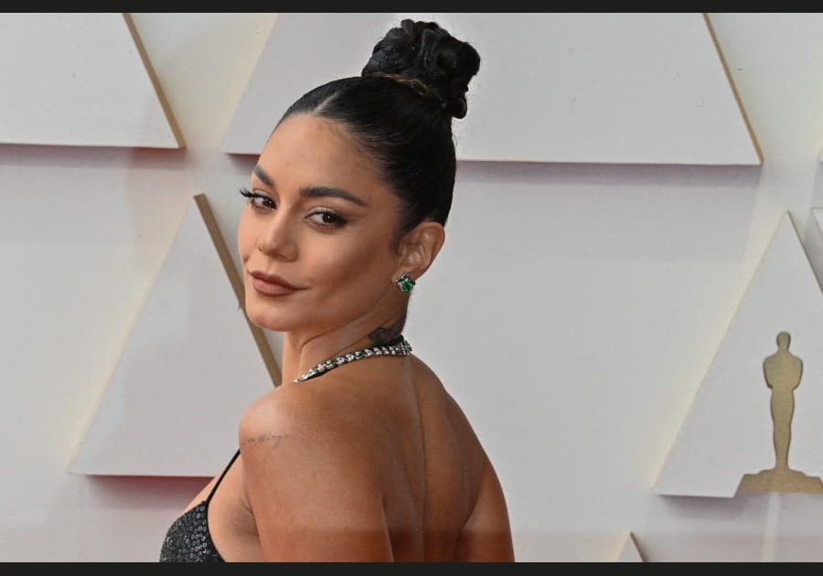 Vanessa Hudgens pratique le yoga r&eacute;guli&egrave;rement