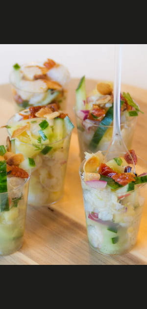 Ceviche de poisson, citron, tomates sech&eacute;es et amandes