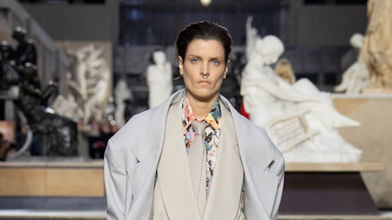 Look 27