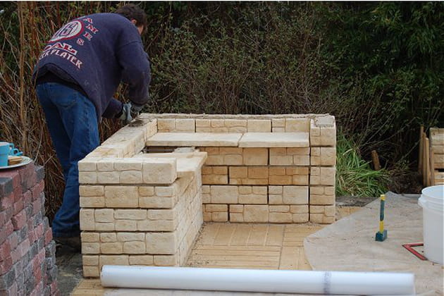 1ère étape : l'assemblage de la banquette d'angle