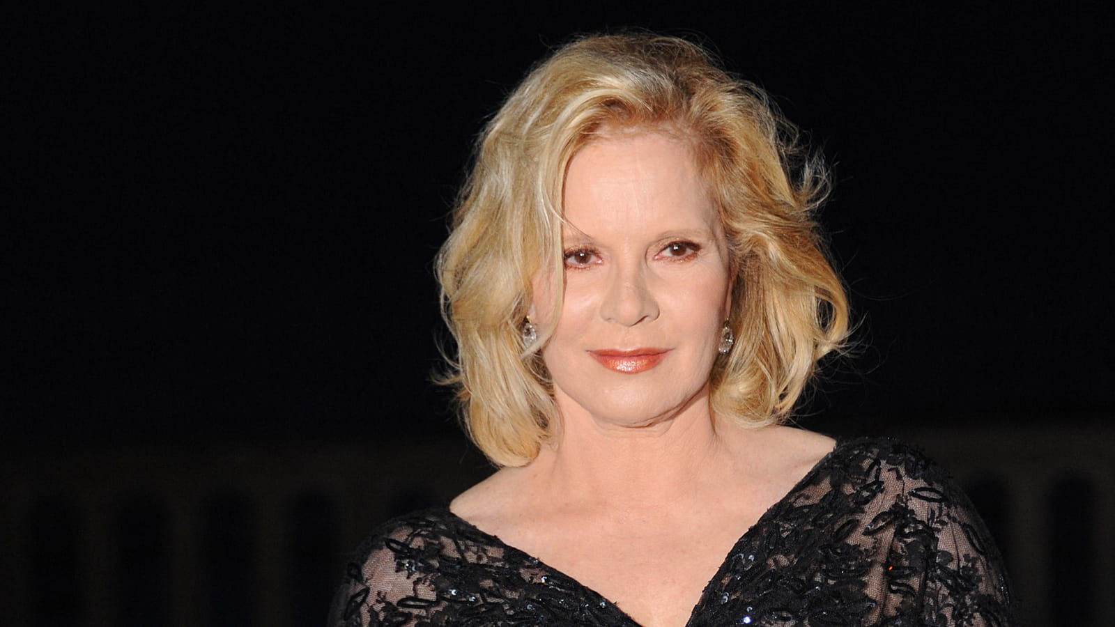 Sylvie Vartan avec son carré flou