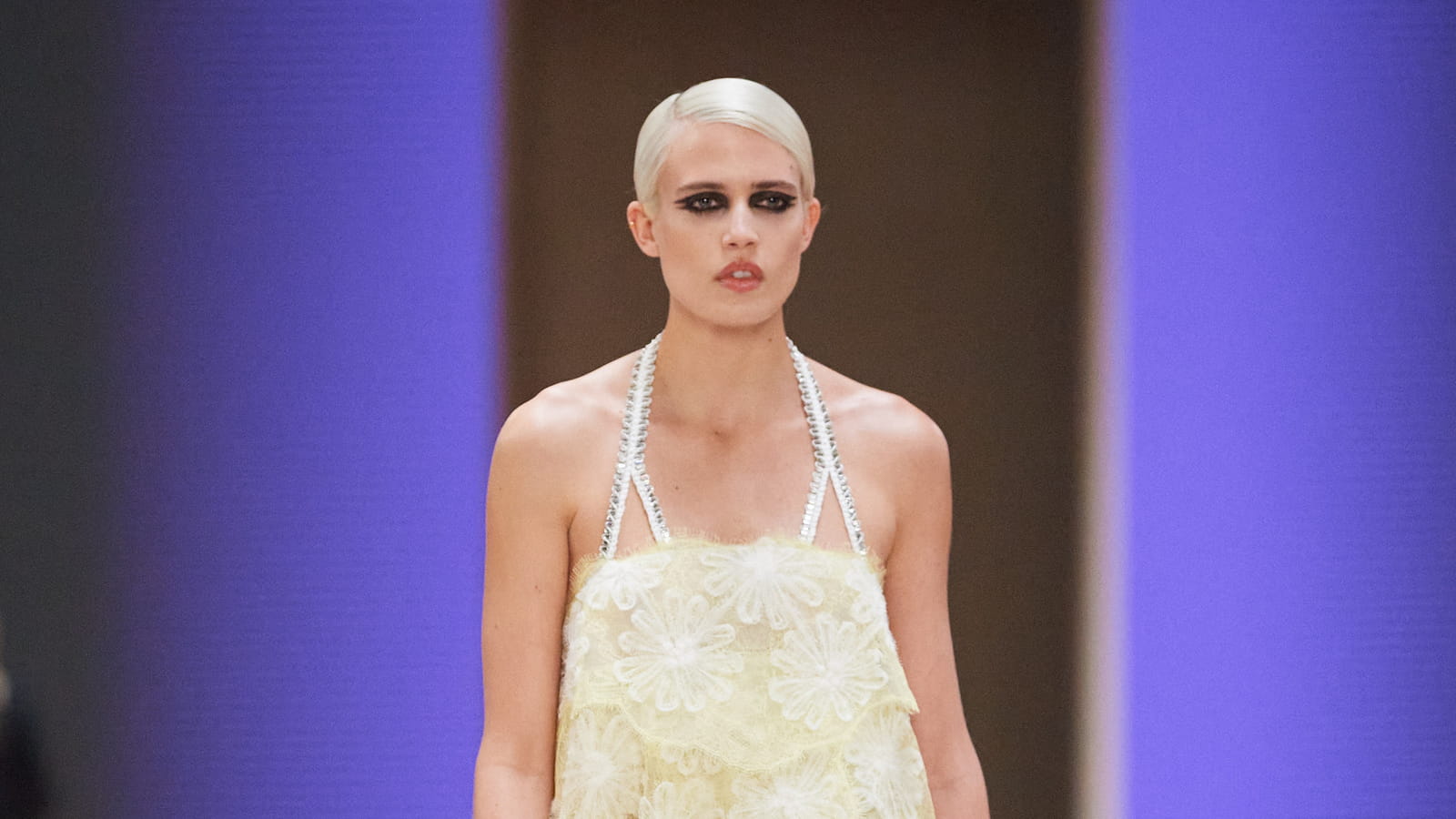 Look 25