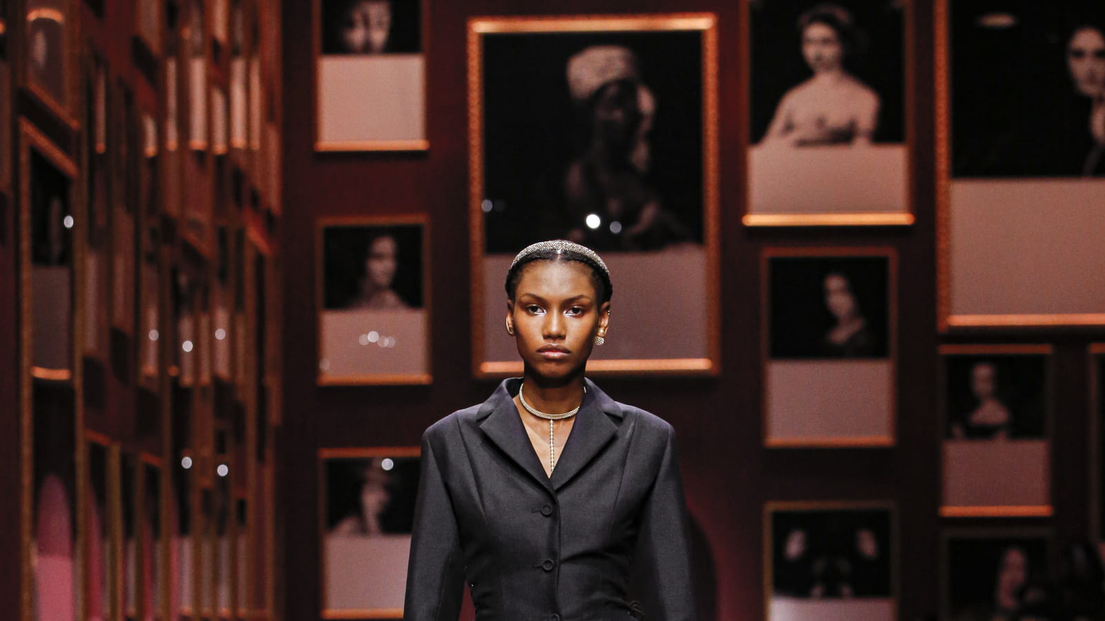 Look 8