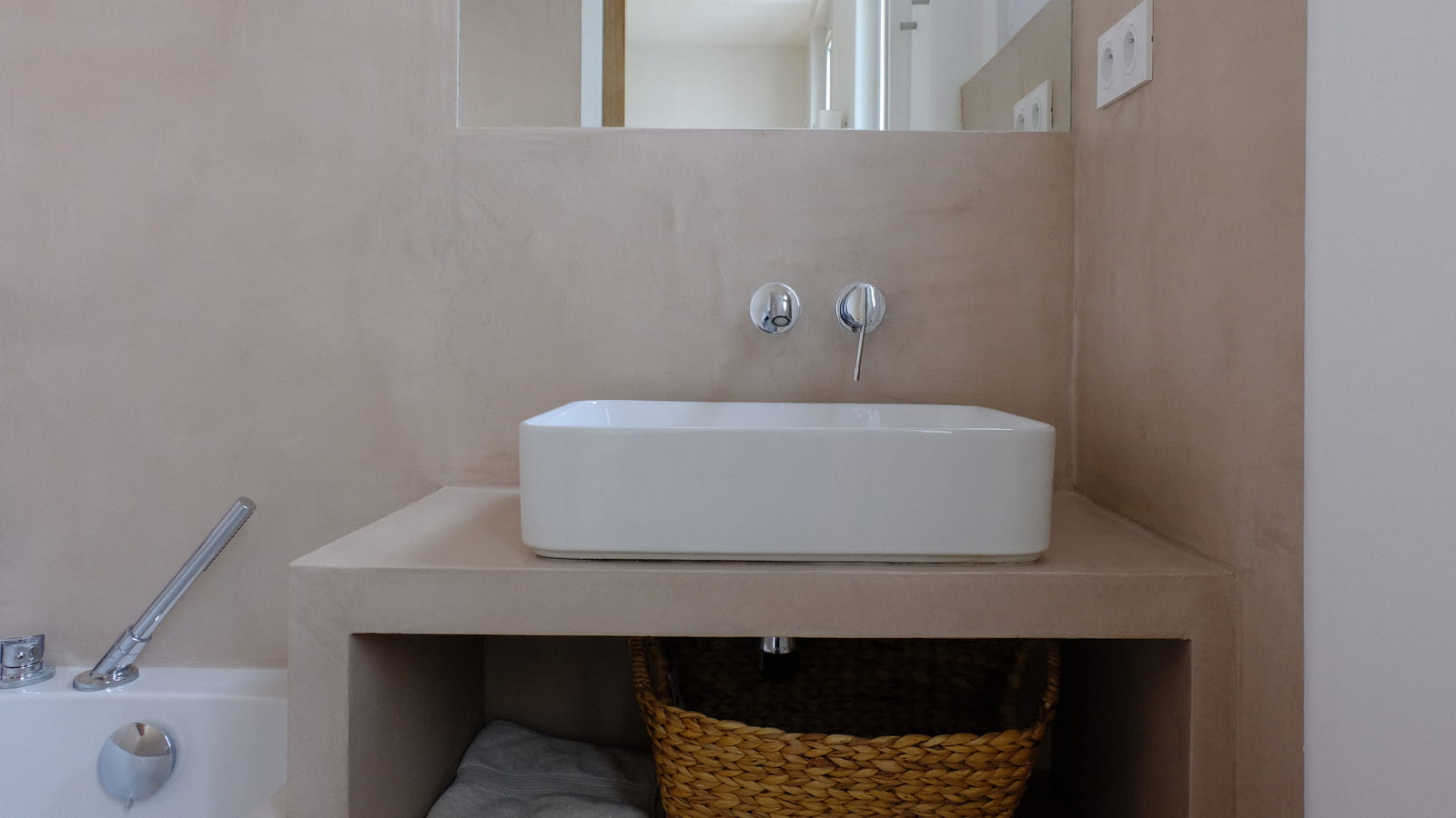 Salle de bains après