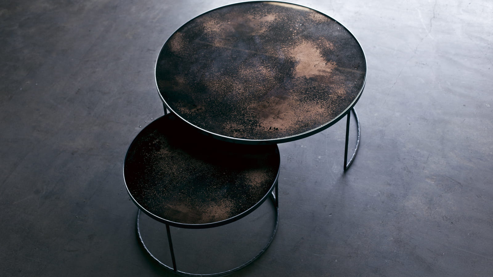 Tables basses Notre Monde chez Sophie Seguela Intérieurs