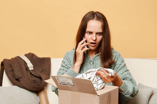 Elle commande une tablette sur Amazon, mais ce qu'elle re&ccedil;oit &agrave; la place ressemble &agrave; une tr&egrave;s mauvaise blague