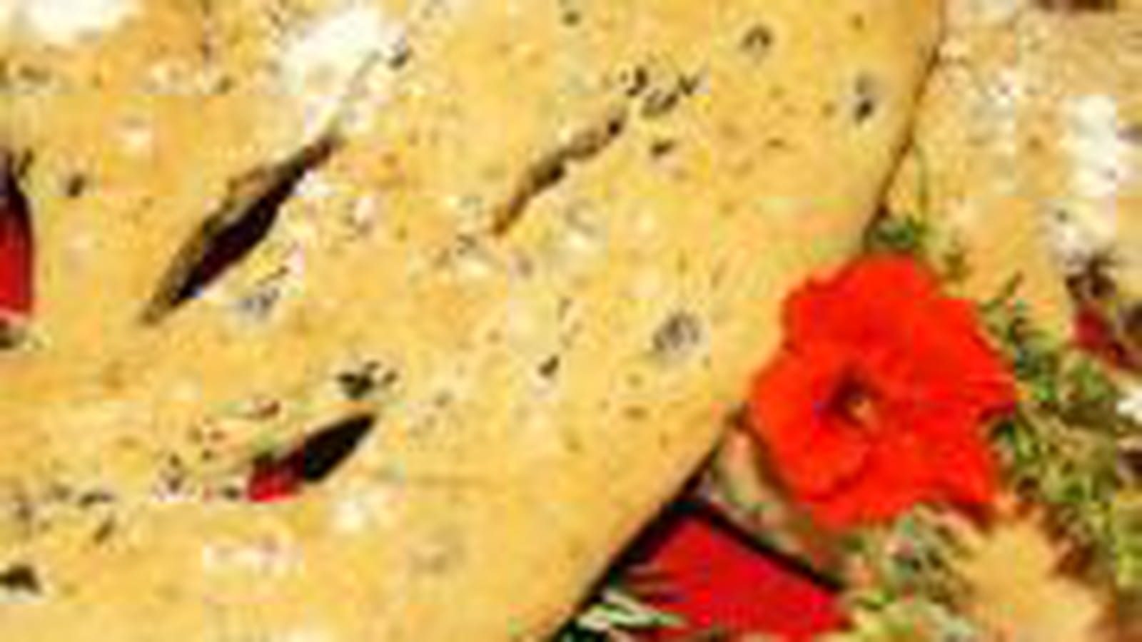 Fougasse aux olives et à la tapenade