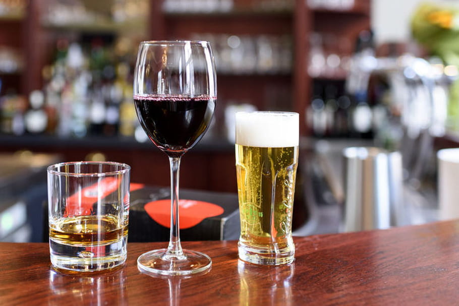 Alcool : la Cour des Comptes sévère avec l'Etat