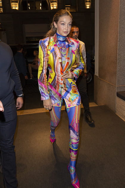 Gigi Hadid &agrave; l'after show Versace