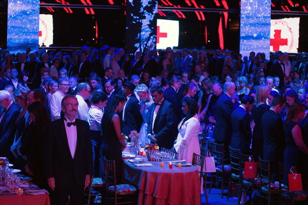 L'assembl&eacute;e &agrave; la minute de silence