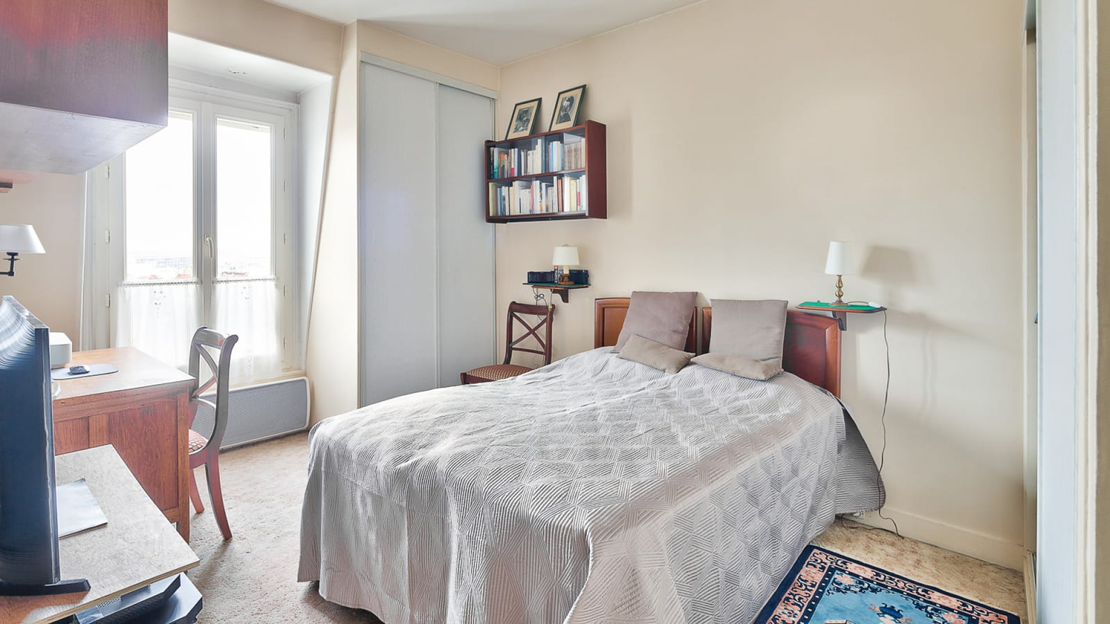 Chambre démodée 