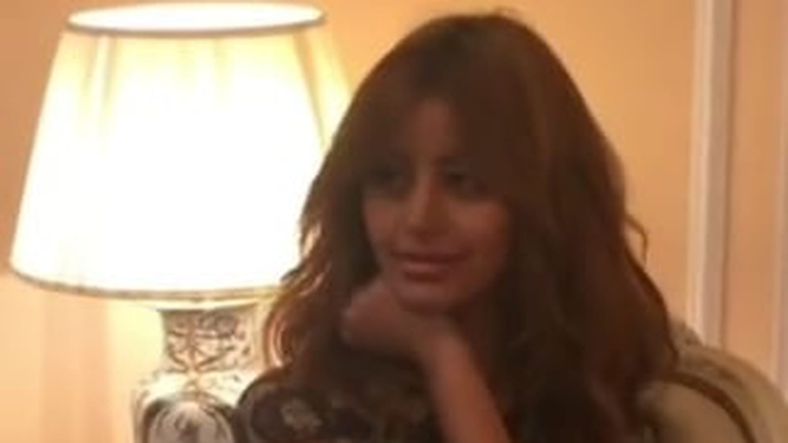 Zahia Dehar 