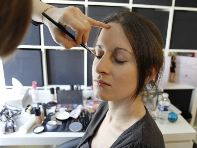 Des teintes légères pour les paupières