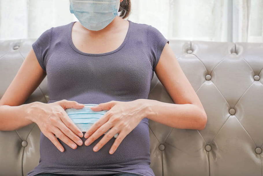 Peut-on transmettre le Covid-19 pendant la grossesse ?