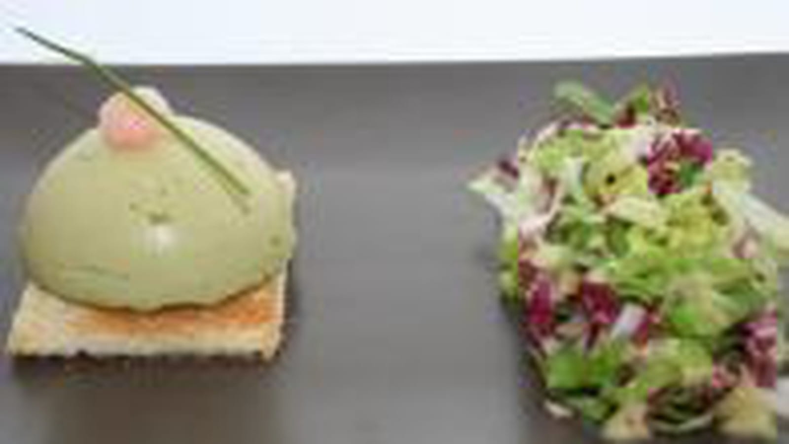 Bavarois d'avocat crevettes au curry