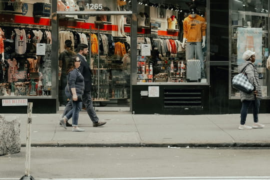 Tout le monde l'annon&ccedil;ait condamn&eacute;e comme Cama&iuml;eu, mais cette marque de mode fran&ccedil;aise iconique est sauv&eacute;e cette ann&eacute;e