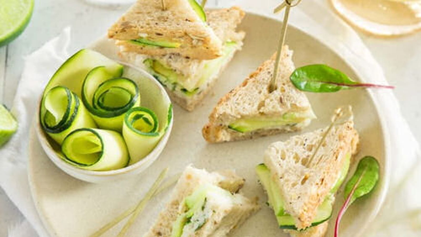 Mini club-sandwichs au crabe