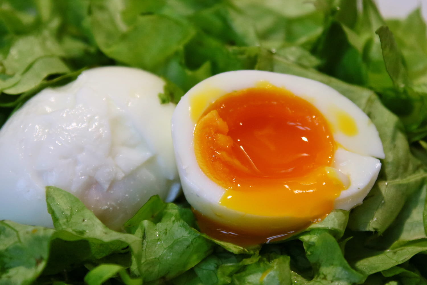 "Des œufs mollets parfaits à chaque fois" - les adeptes du Airfryer utilisent tous cette technique bien pratique