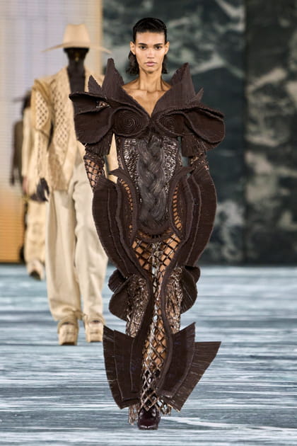 Look 4&nbsp;du d&eacute;fil&eacute; Balmain