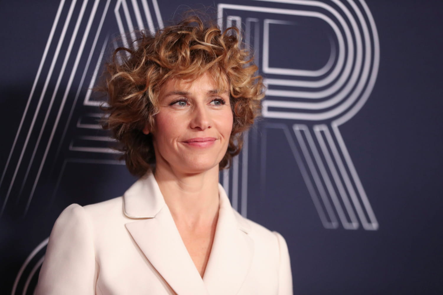 At 50, Cécile de France keeps the line without diet or intense sport thanks to a method that surprises