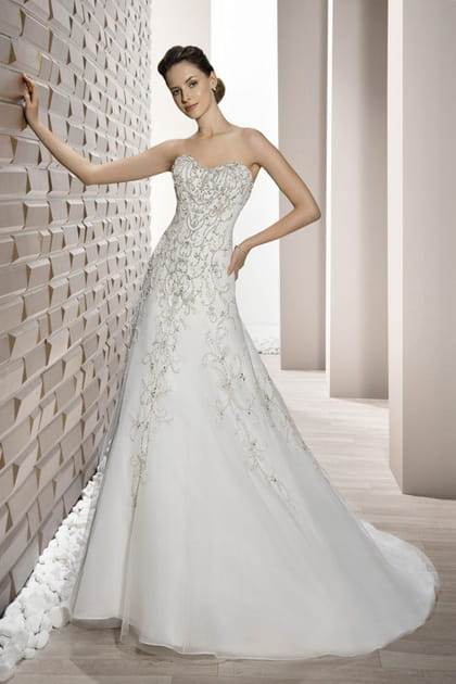 Une robe &eacute;lanc&eacute;e, Demetrios