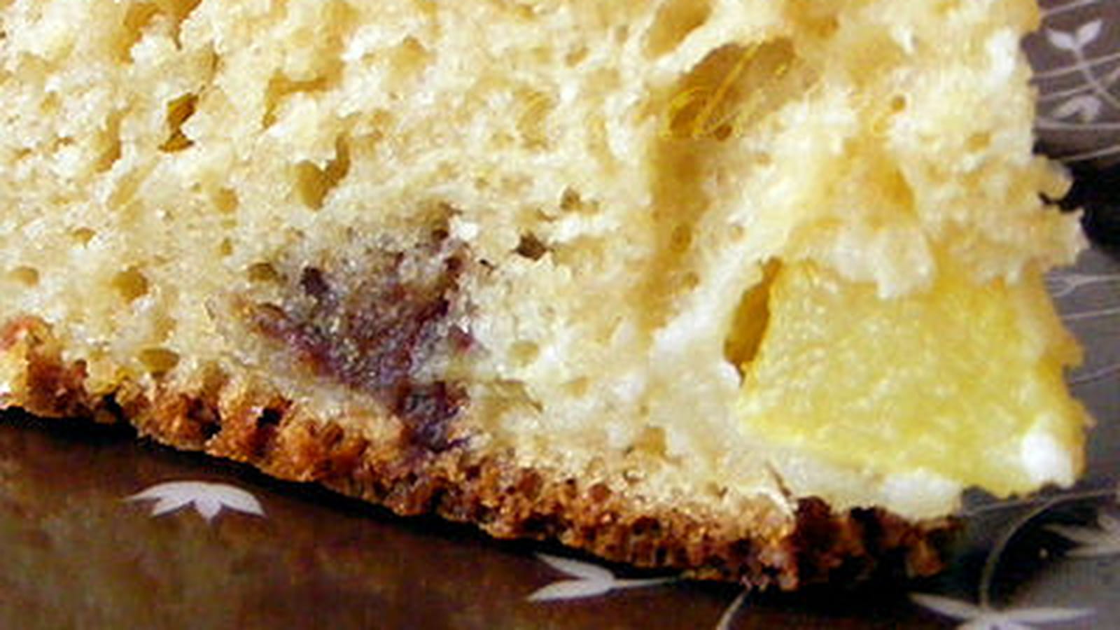Gâteau au yaourt, pêches et Toblerone (léger)