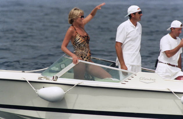 Sublime et féline pour Dodi