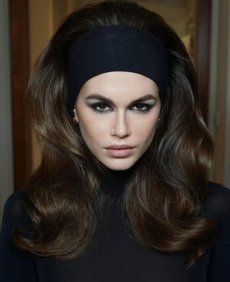 kaia-gerber-bandeau-large-tennis