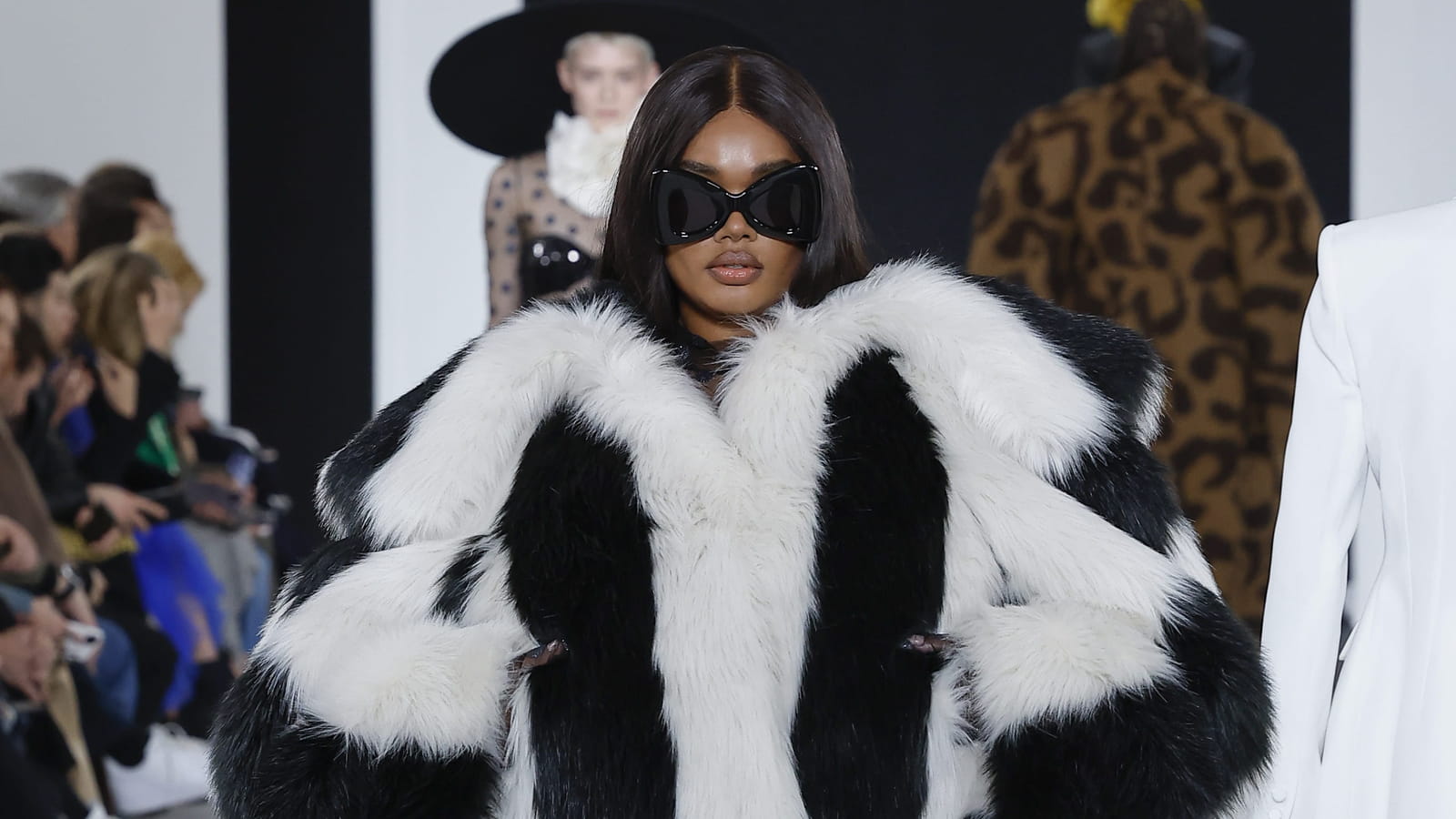 Look 29