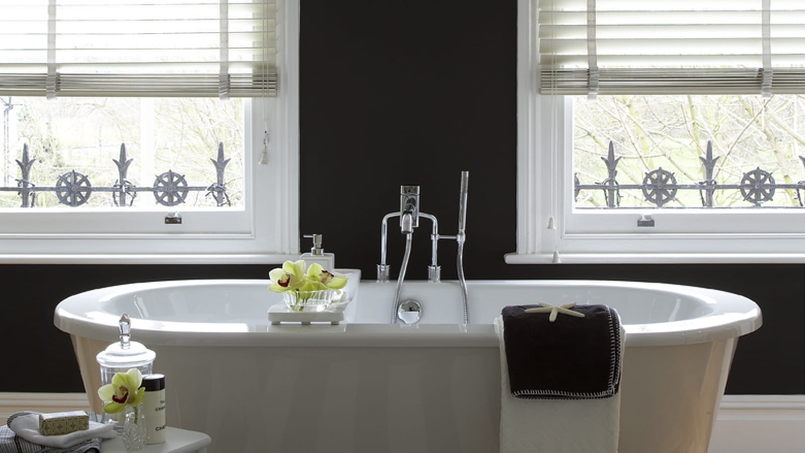 Peinture noire Little Greene