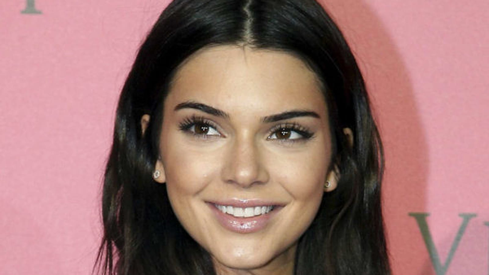 Kendall Jenner, cheveux longs