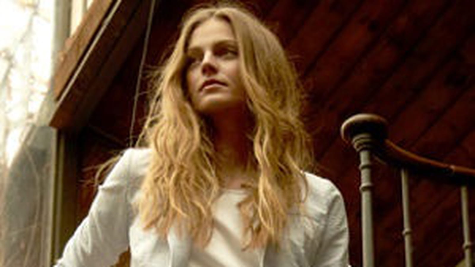 Robe blanche trapèze de Somewhere