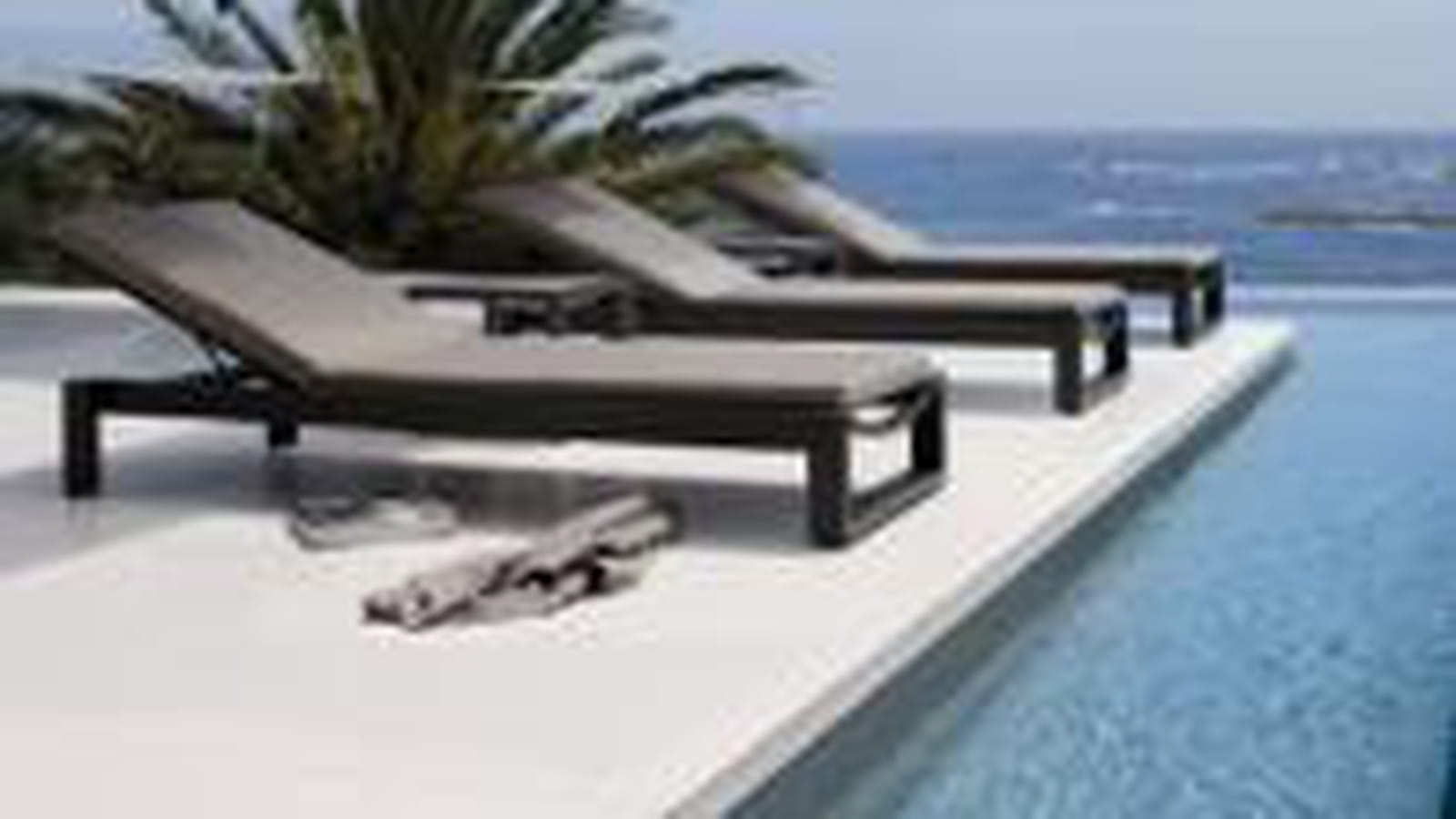 Chaise longue