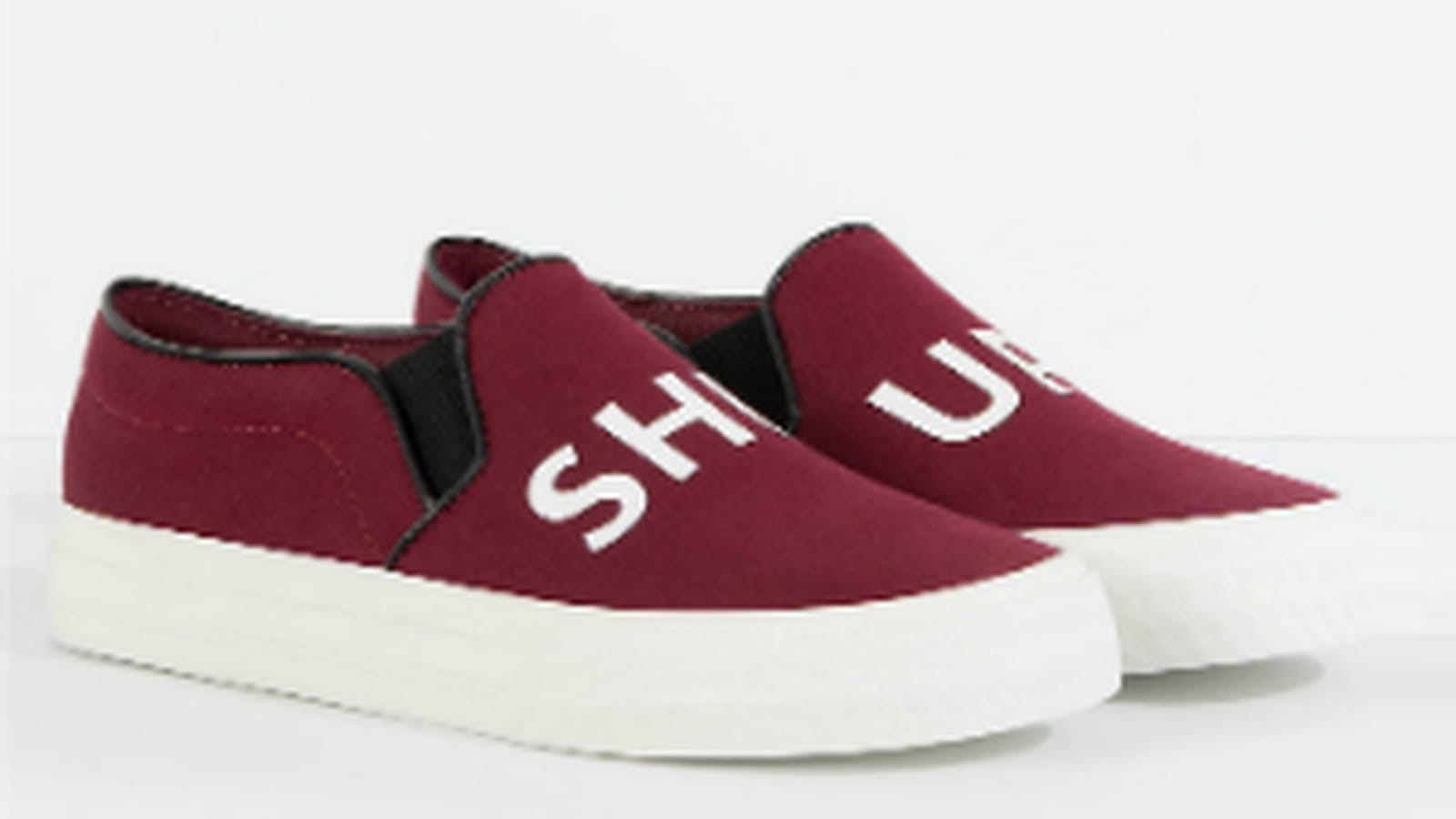 Slip-on Pull and Bear