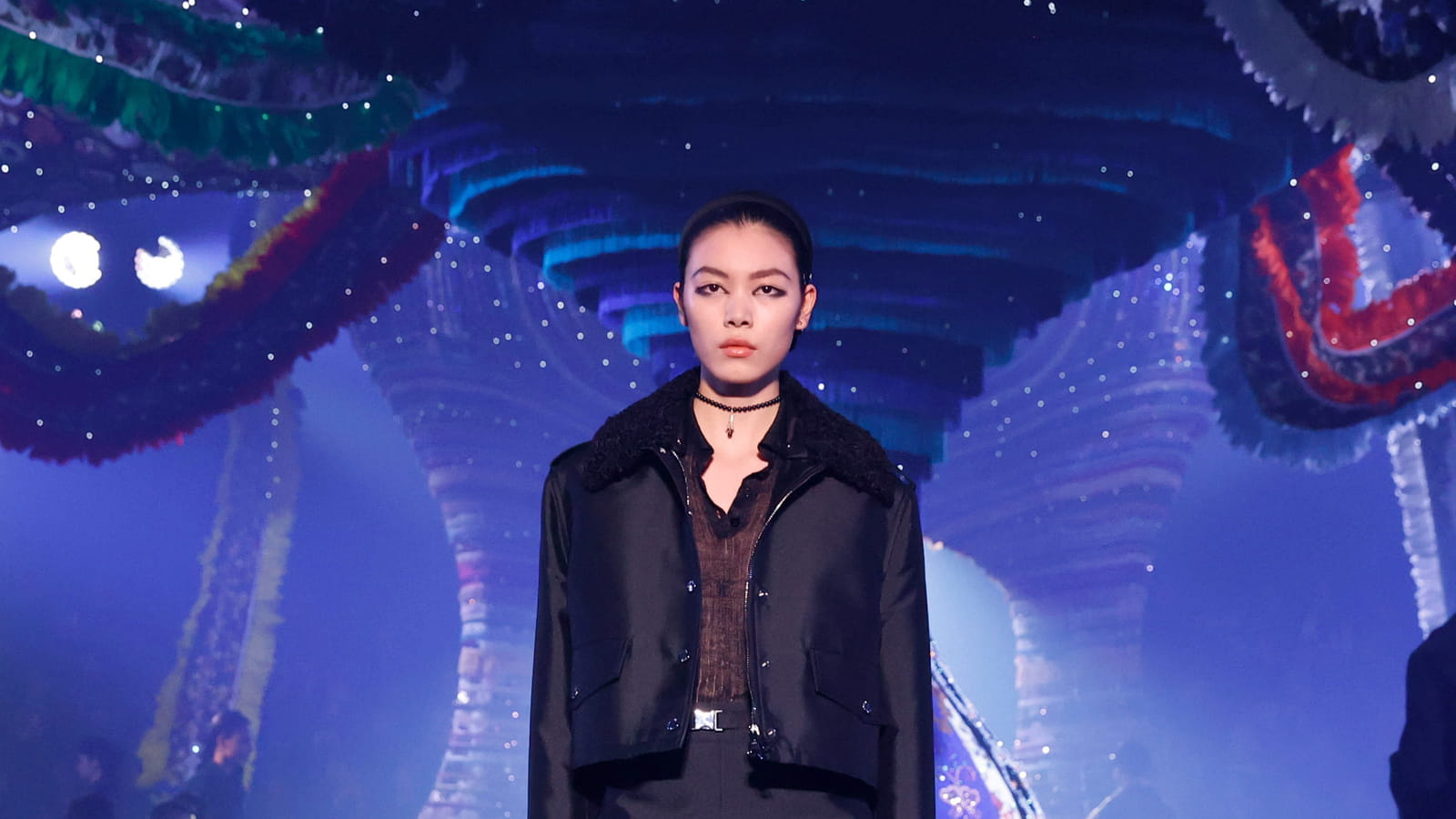 Look 30