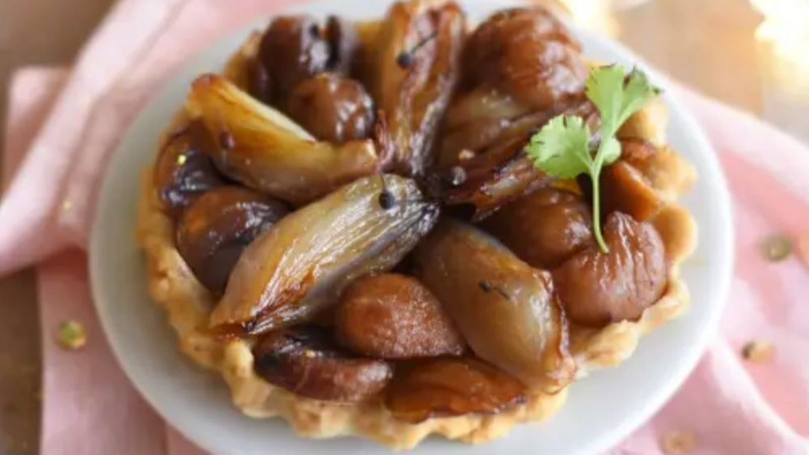 Mini-tatin de châtaignes & échalotes au Poivre de Setchuan