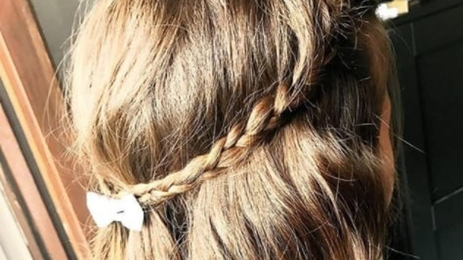 Une coiffure hippie chic