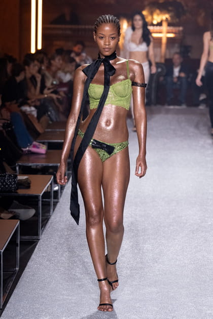 Look 32&nbsp;du d&eacute;fil&eacute; Etam Live Show 2023