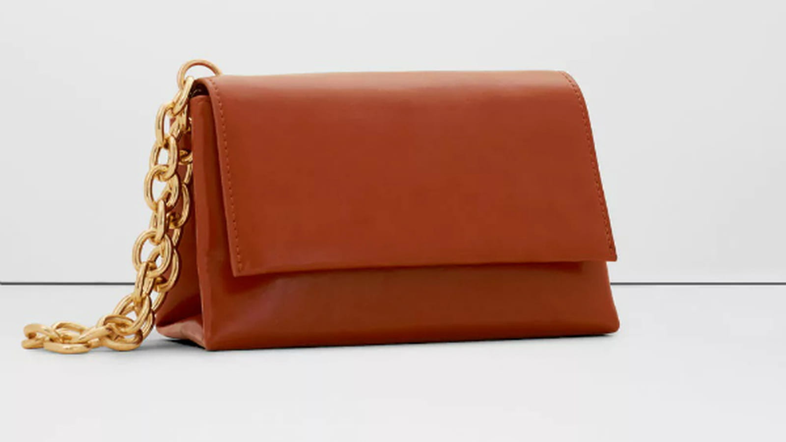Sac avec chaîne