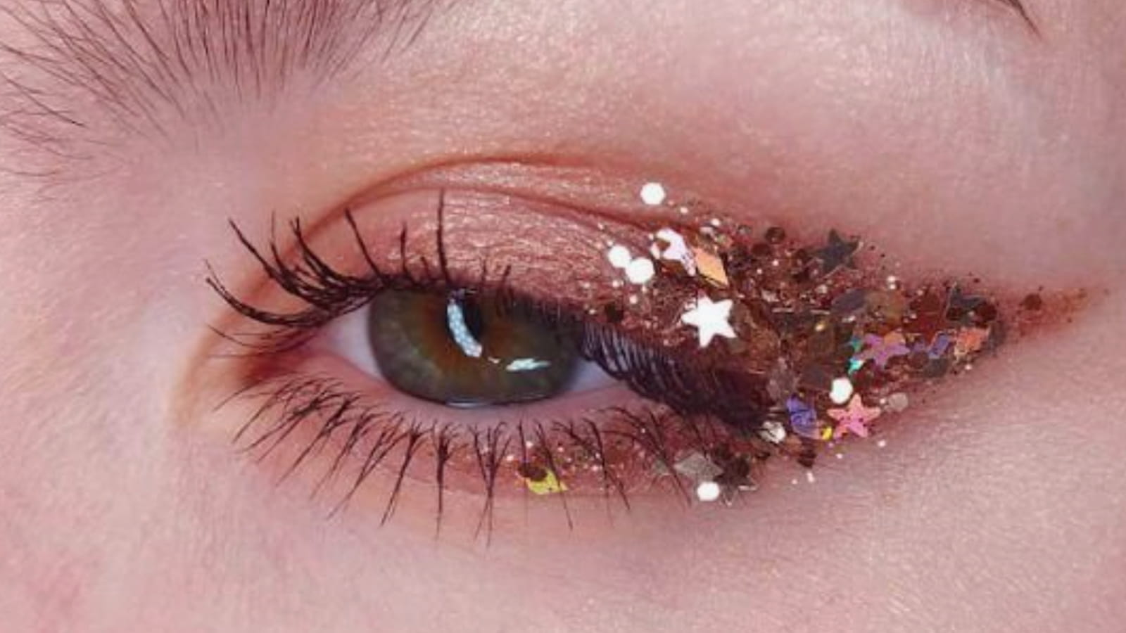 Eyeliner glitter
