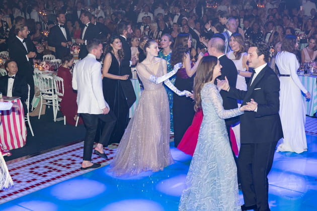 Princes et princesses se déchaînent sur la piste !