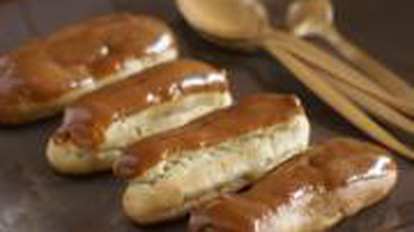 Éclair au café