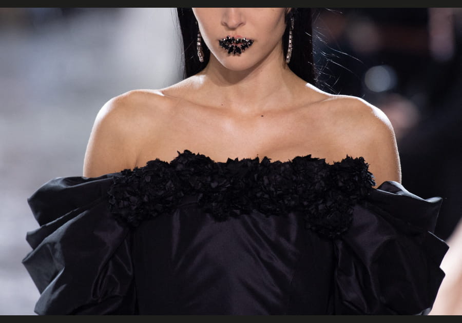 Le maquillage pr&eacute;cieux de Jean Paul Gaultier