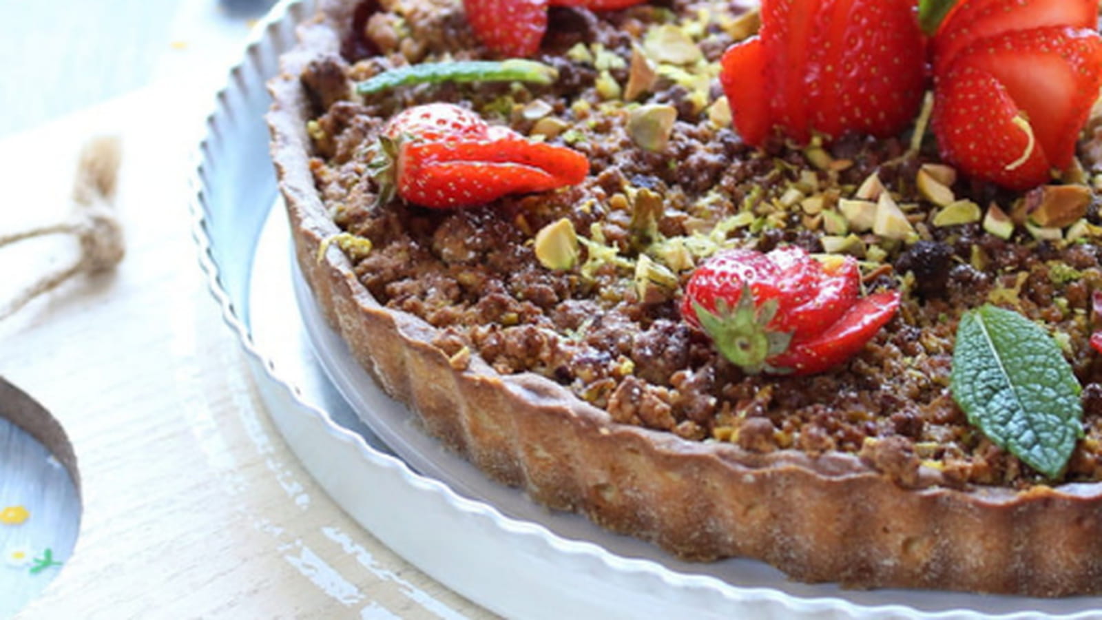 Tarte aux fraises et streusel croquant aux pistaches