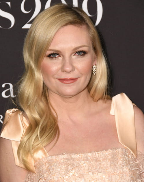 Top&nbsp;: Kirsten Dunst et son make-up lumineux