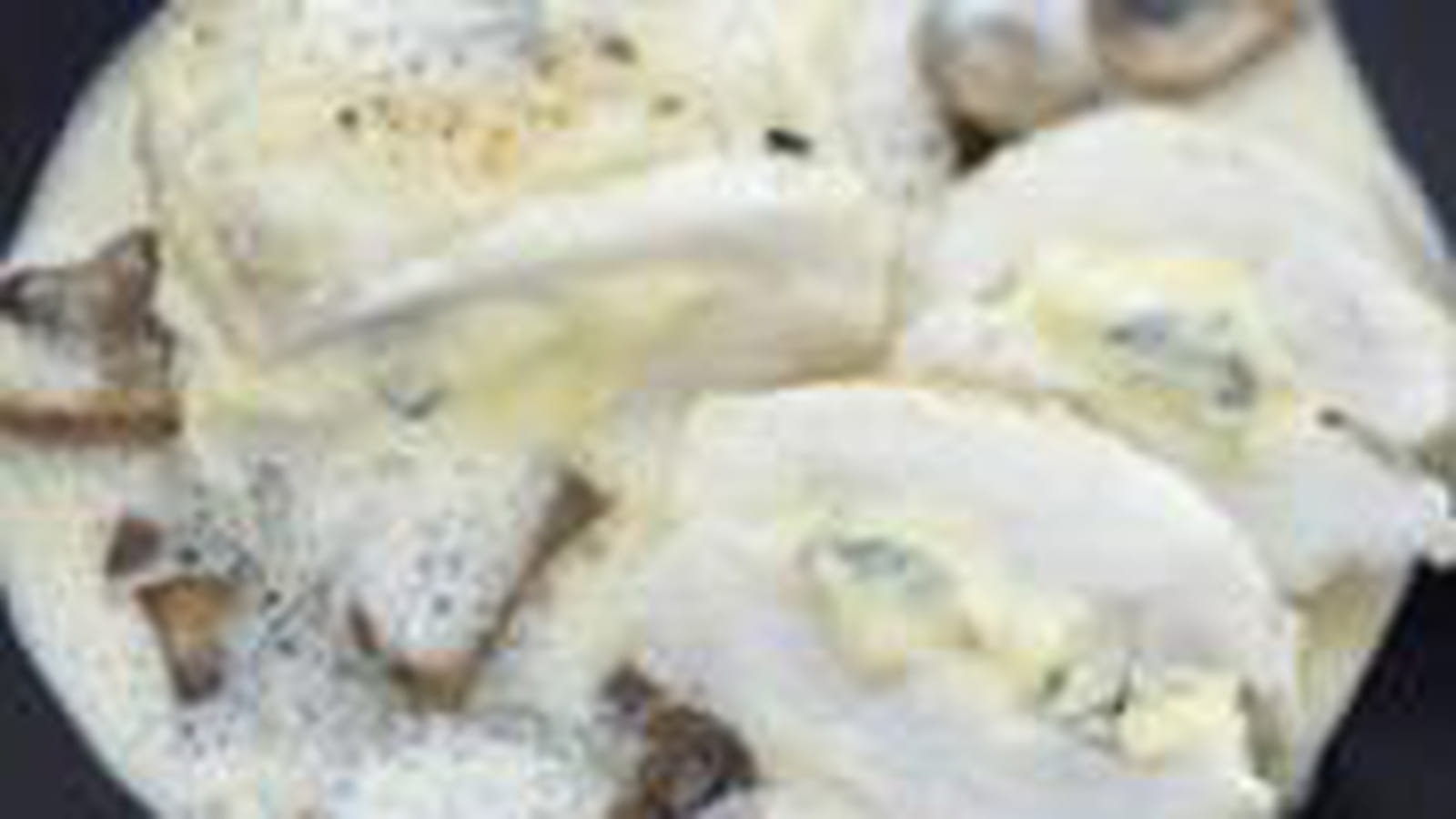 Rôti de lotte à la sauge et au Bresse Bleu