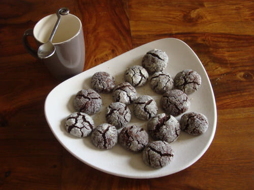 Biscuits craquelés au chocolat