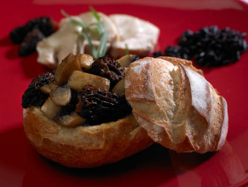 Bouchée Banette Epeautre Accompagnée de ses Filets de volaille aux morilles